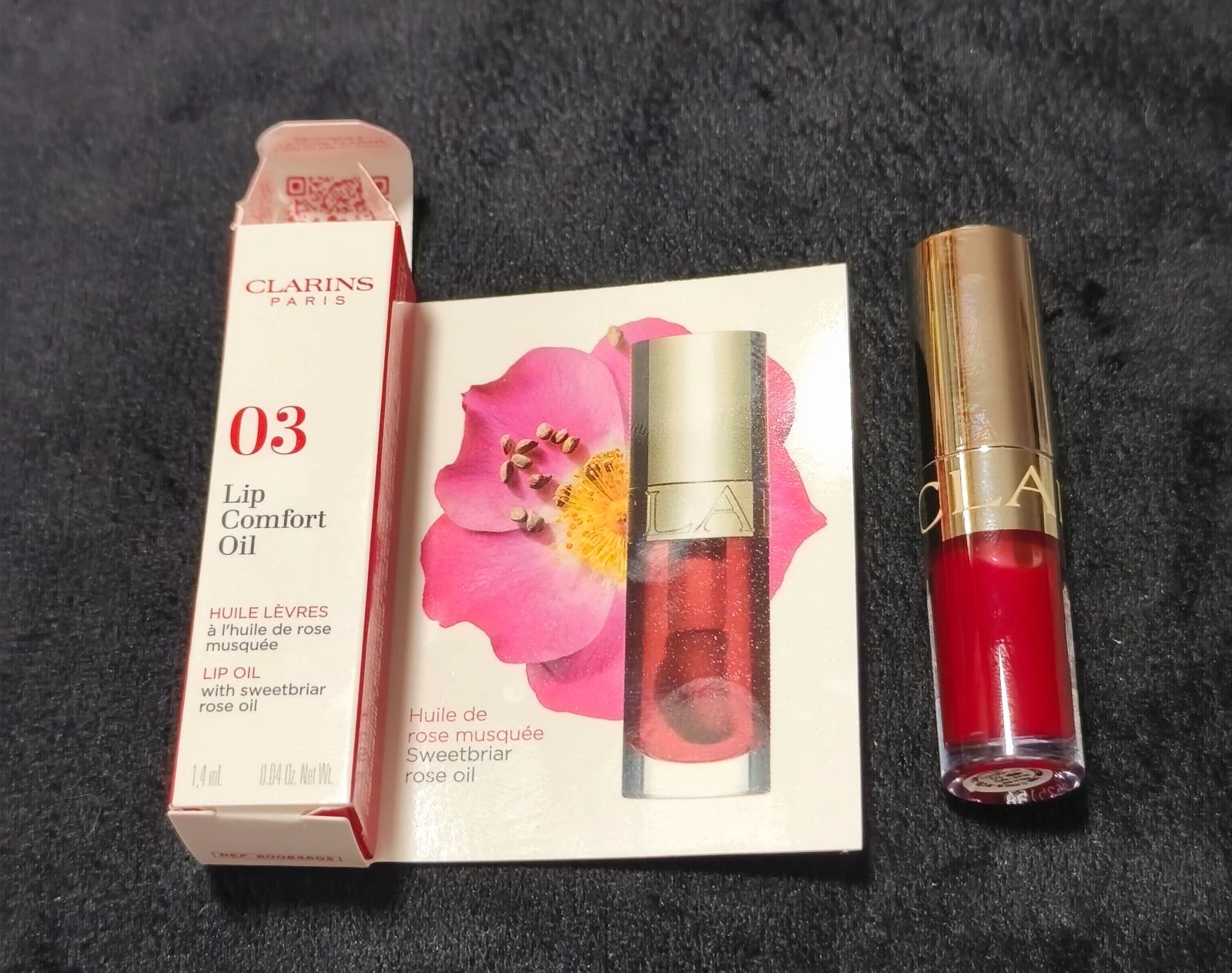 Neceser con 4 productos de maquillaje Clarins – photo 8